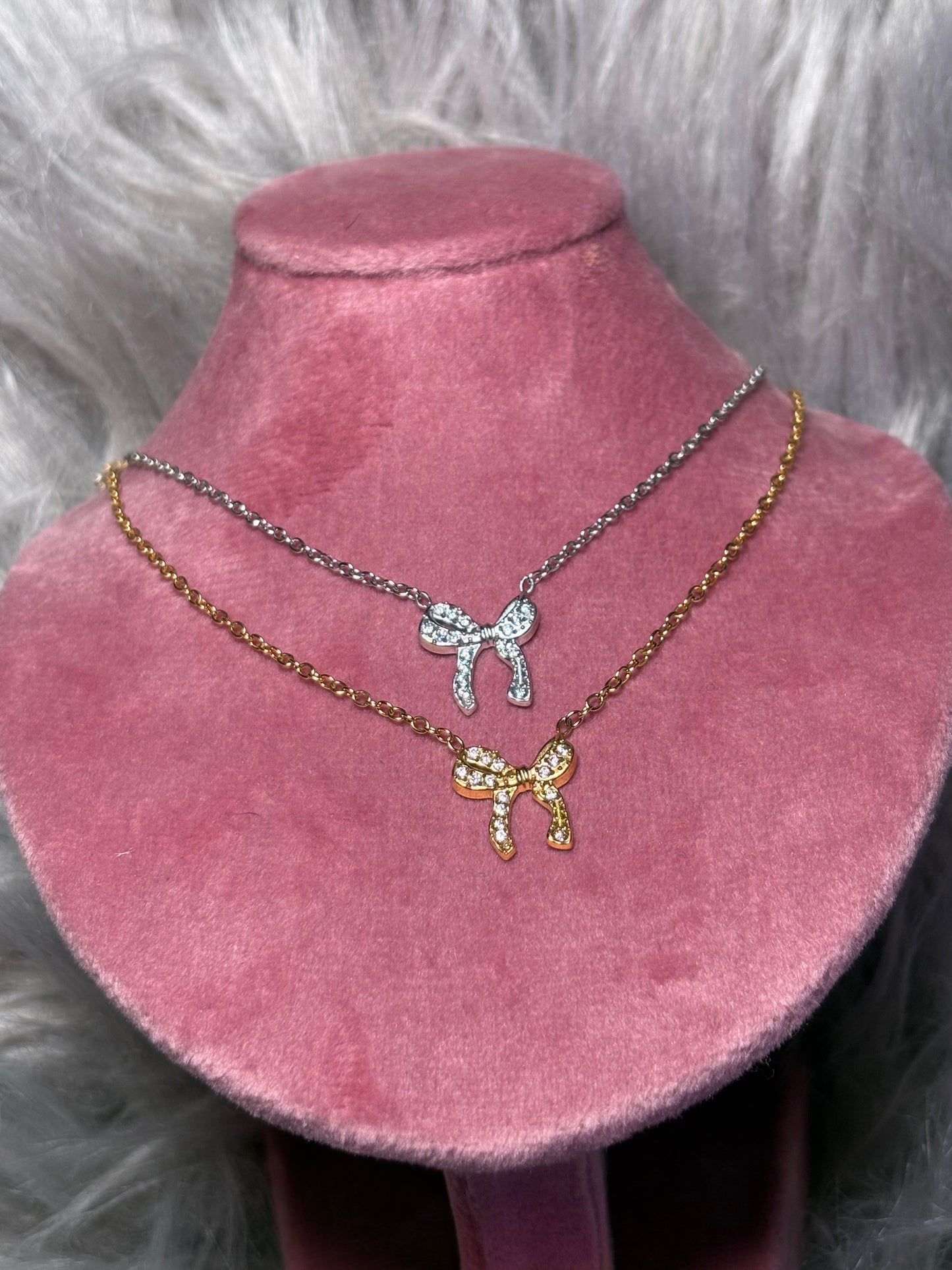 Dainty stone bow necklace ( stainless steel )
