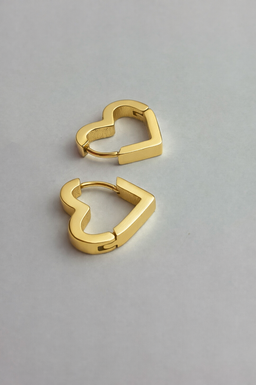 Chunky heart Huggies ( stainless steel )