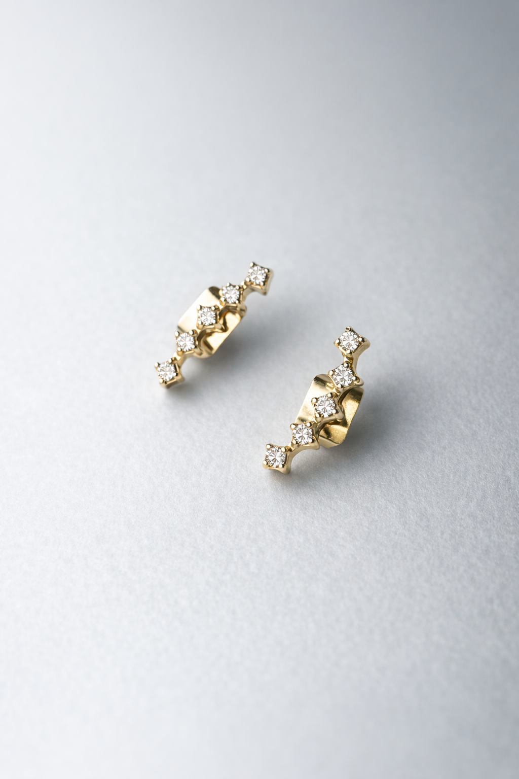Dainty Dazzle climbers (stud stainless steel)