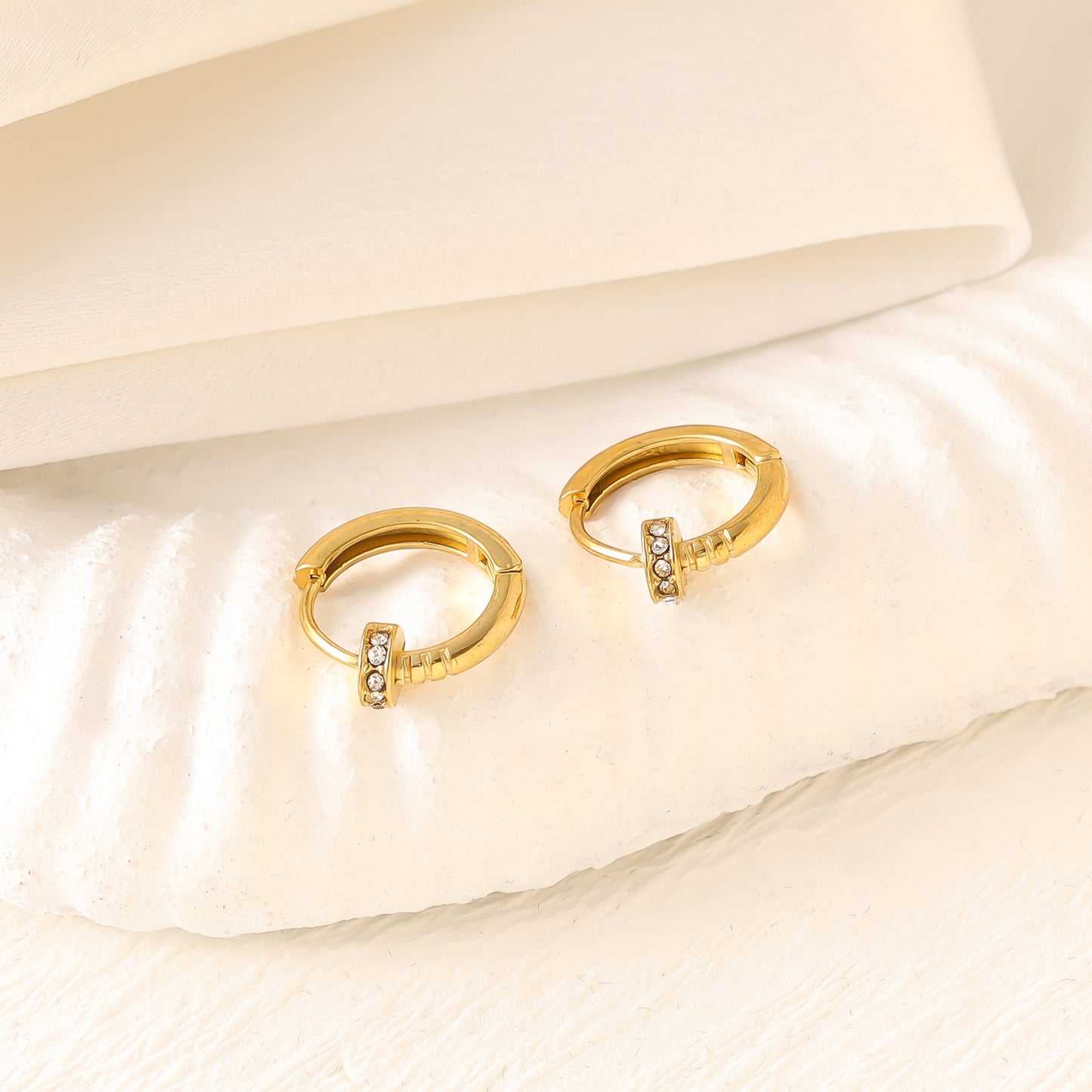 Amoure Huggies - stainless steel